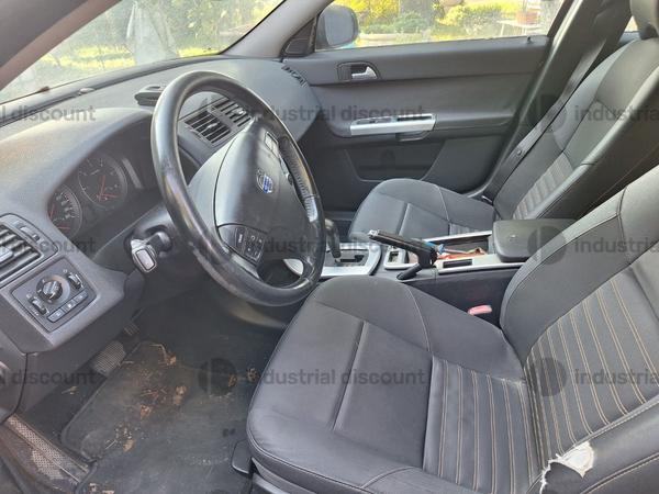 3#9704 Autovettura  Volvo V50 in vendita - foto 7