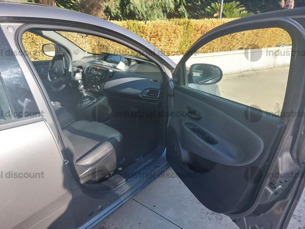 1#9705 Autovettura Lancia Ypsilon in vendita - foto 12