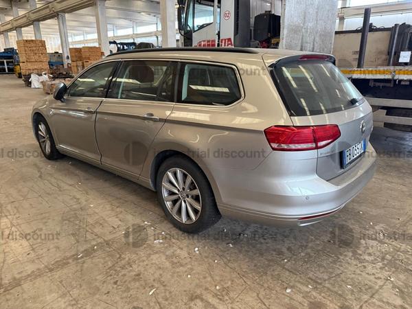 30#9706 Autovettura Volkswagen Passat in vendita - foto 6