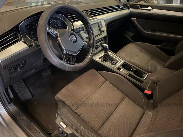 30#9706 Autovettura Volkswagen Passat in vendita - foto 10