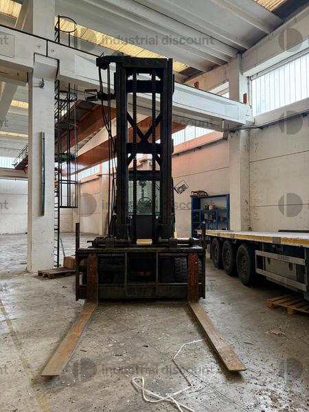 5#9706 Carrelli elevatori, segatrice a nastro e isola di pesatura in vendita - foto 18