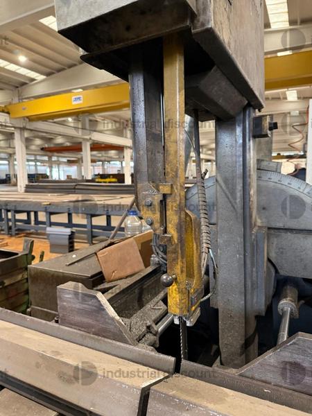 5#9706 Carrelli elevatori, segatrice a nastro e isola di pesatura in vendita - foto 21