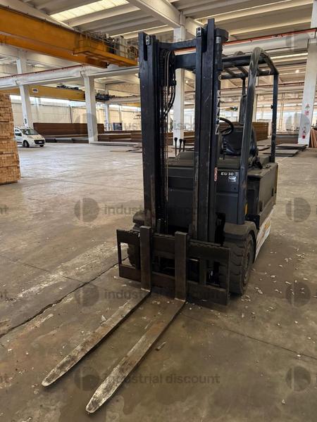 5#9706 Carrelli elevatori, segatrice a nastro e isola di pesatura in vendita - foto 26