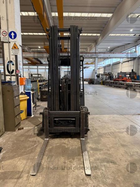 5#9706 Carrelli elevatori, segatrice a nastro e isola di pesatura in vendita - foto 32