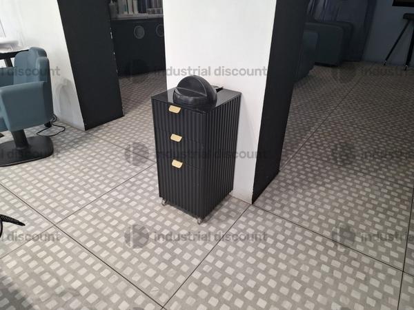 1#9728 Attrezzatura per salone parrucchiere ed estetica in vendita - foto 33