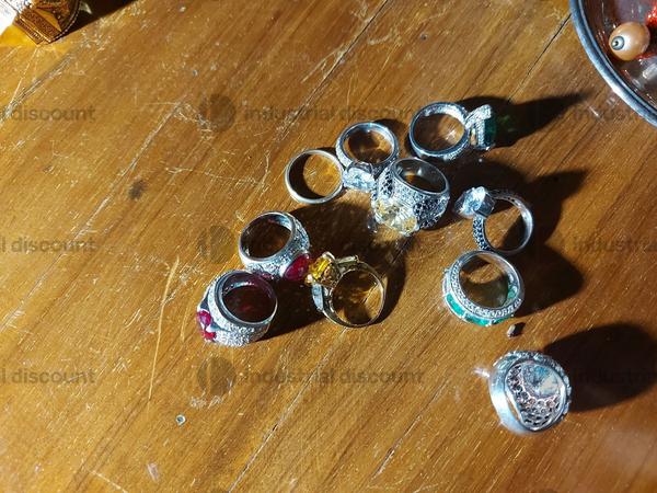 5#9739 Orecchini in oro e anelli in argento in vendita - foto 2