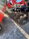 Image 5 - Kuhn disc harrow - Lot 4 (Auction 9744)