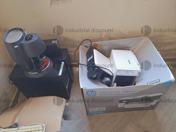 1#9747 Arredi e attrezzature ufficio in vendita - foto 50