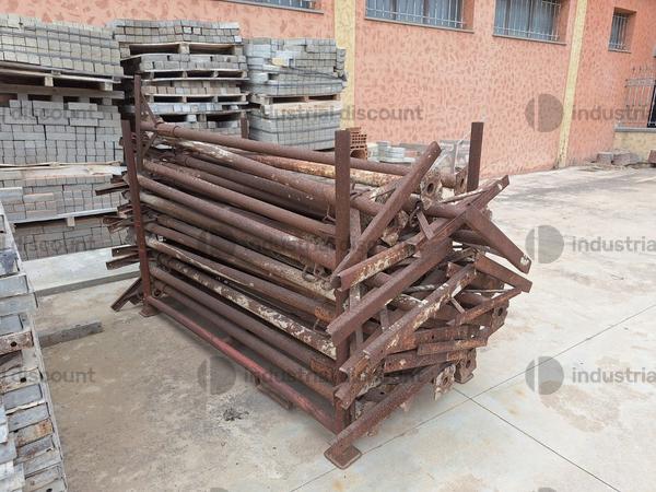 2#9747 Ponteggio puntelli cavalletti assi container in vendita - foto 4