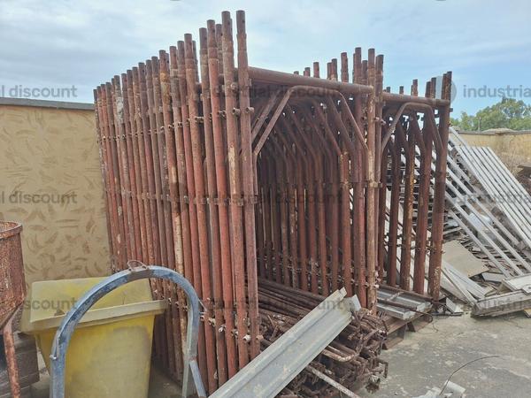 2#9747 Ponteggio puntelli cavalletti assi container in vendita - foto 26