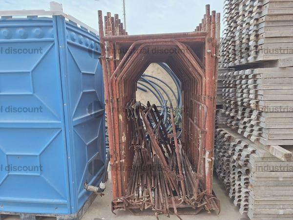 2#9747 Ponteggio puntelli cavalletti assi container in vendita - foto 34