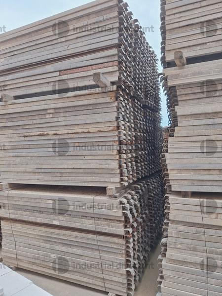 2#9747 Ponteggio puntelli cavalletti assi container in vendita - foto 39