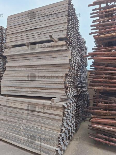 2#9747 Ponteggio puntelli cavalletti assi container in vendita - foto 40