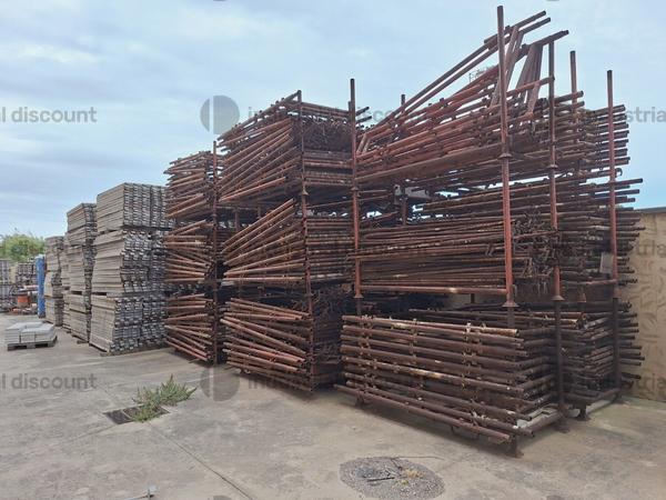 2#9747 Ponteggio puntelli cavalletti assi container in vendita - foto 46