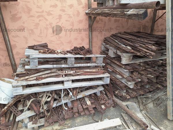 2#9747 Ponteggio puntelli cavalletti assi container in vendita - foto 50