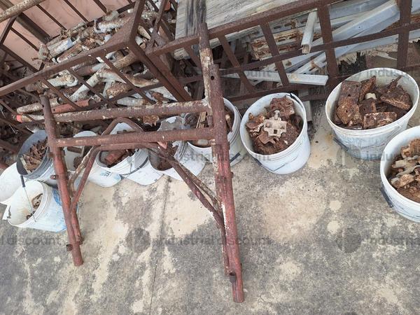 2#9747 Ponteggio puntelli cavalletti assi container in vendita - foto 55