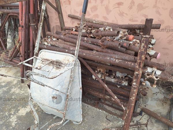 2#9747 Ponteggio puntelli cavalletti assi container in vendita - foto 58