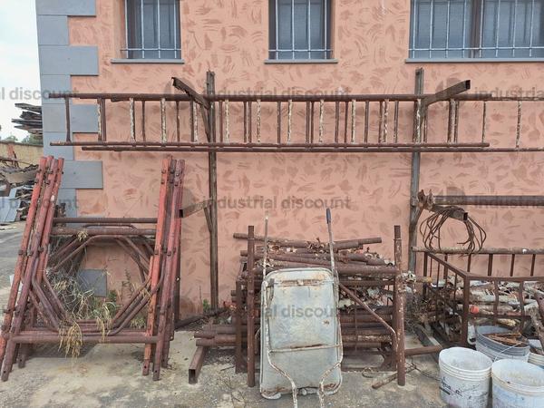 2#9747 Ponteggio puntelli cavalletti assi container in vendita - foto 60