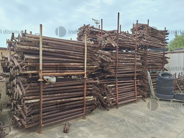 2#9747 Ponteggio puntelli cavalletti assi container in vendita - foto 69