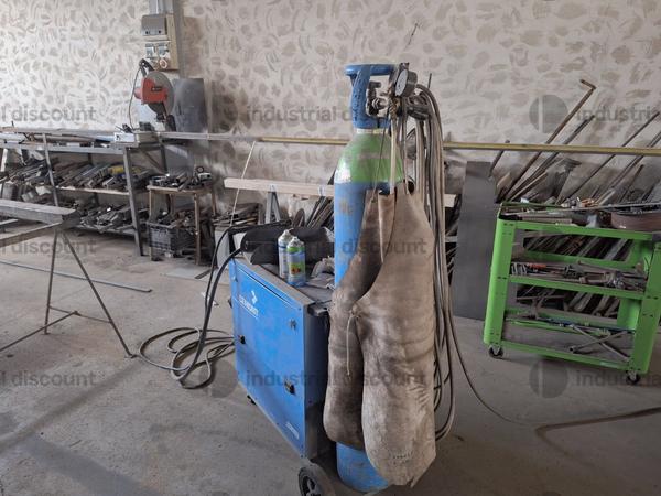 8#9747 Giacenze magazzino e macchinari vari in vendita - foto 3