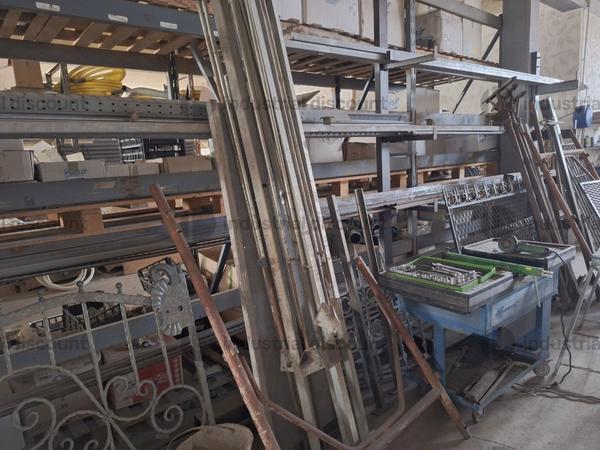 8#9747 Giacenze magazzino e macchinari vari in vendita - foto 33