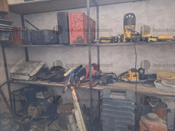 8#9747 Giacenze magazzino e macchinari vari in vendita - foto 55