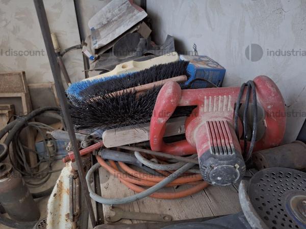 8#9747 Giacenze magazzino e macchinari vari in vendita - foto 89