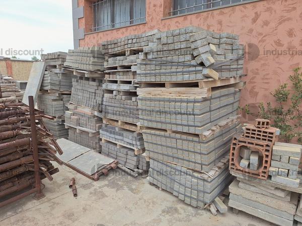 8#9747 Giacenze magazzino e macchinari vari in vendita - foto 144