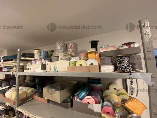 10#9748 Bobine, matasse di filo e abbigliamento intimo in vendita - foto 5