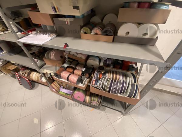 10#9748 Bobine, matasse di filo e abbigliamento intimo in vendita - foto 6