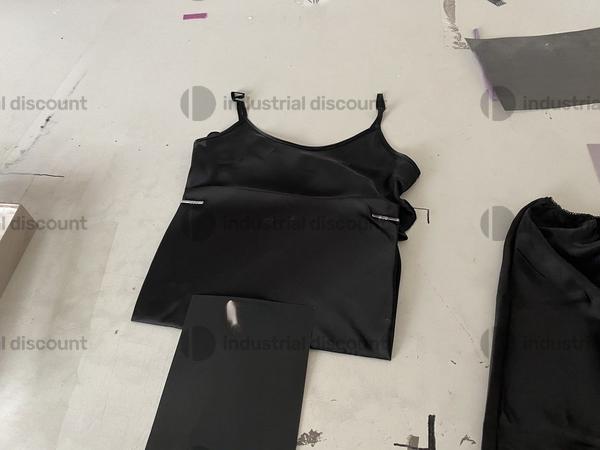 10#9748 Bobine, matasse di filo e abbigliamento intimo in vendita - foto 14