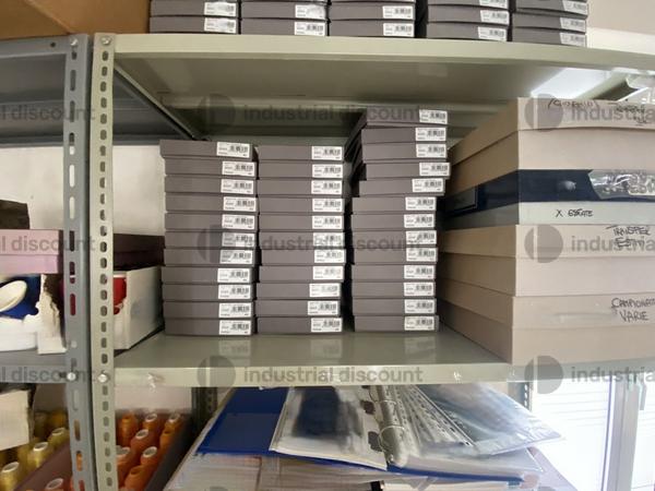 10#9748 Bobine, matasse di filo e abbigliamento intimo in vendita - foto 15