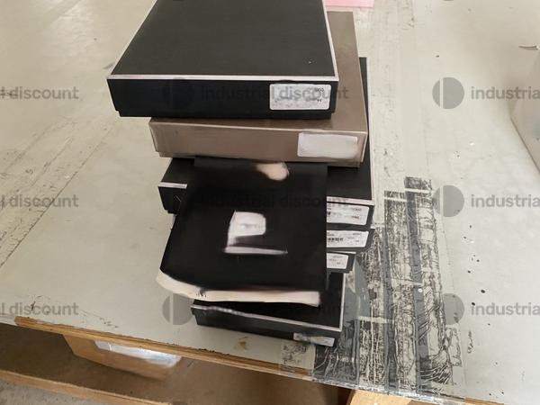 10#9748 Bobine, matasse di filo e abbigliamento intimo in vendita - foto 17