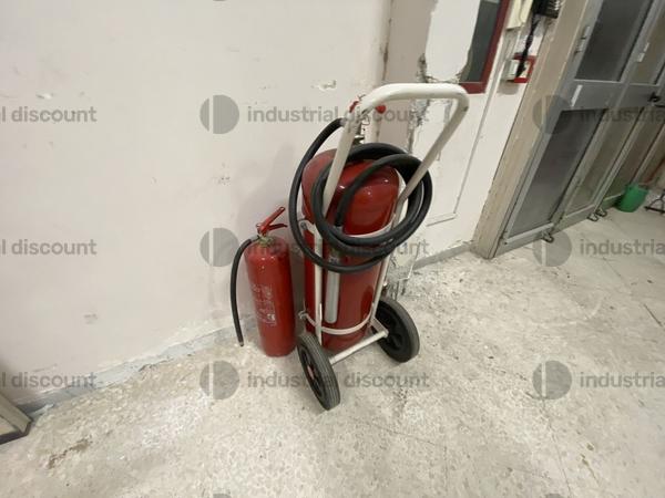 13#9748 Arredi e attrezzature da ufficio in vendita - foto 2