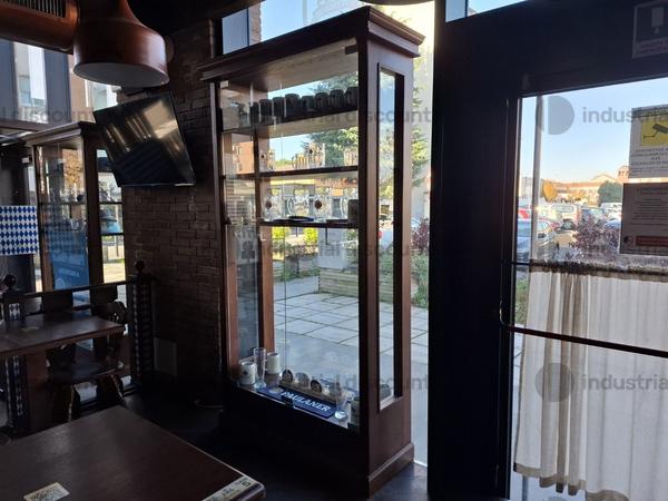 2#9755 Attrezzature e arredi per locale in vendita - foto 11