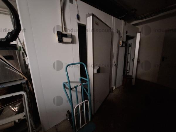 2#9755 Attrezzature e arredi per locale in vendita - foto 42