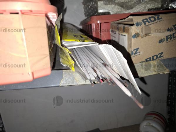 1#9764 Attrezzature, materiale di consumo e minuteria da elettricista, arredi da ufficio e scaffalature in vendita - foto 9