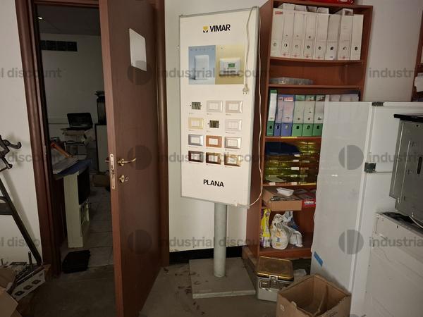 1#9764 Attrezzature, materiale di consumo e minuteria da elettricista, arredi da ufficio e scaffalature in vendita - foto 83