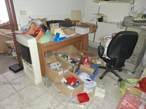 1#9764 Attrezzature, materiale di consumo e minuteria da elettricista, arredi da ufficio e scaffalature in vendita - foto 86