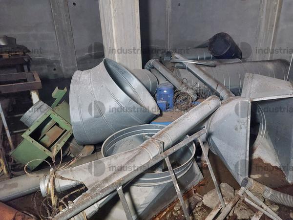 15#9765 Attrezzature varie in vendita - foto 7