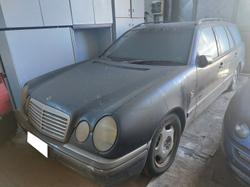 Autovettura Mercedes E200