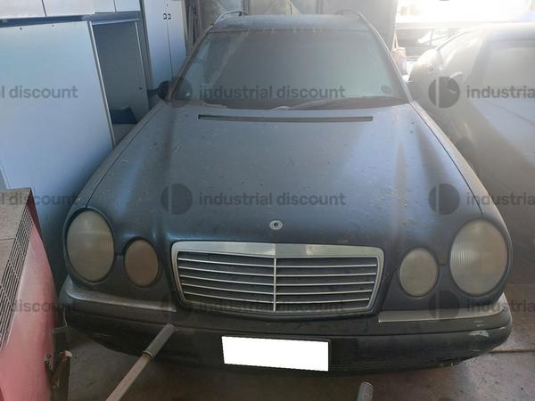 1#9766 Autovettura Mercedes E200 in vendita - foto 2