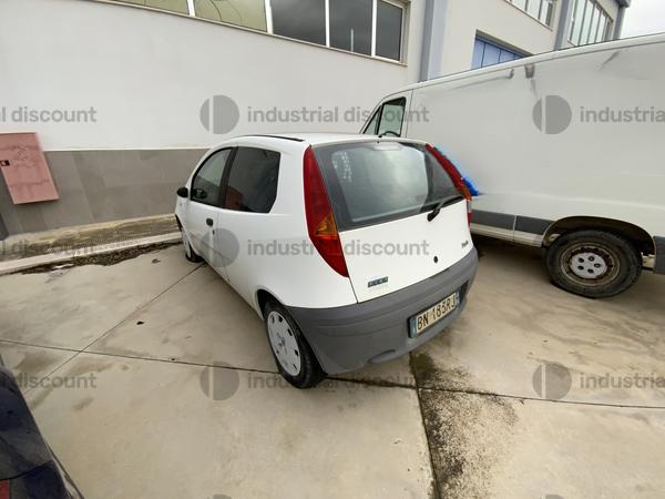2#9768 Fiat Punto Van in vendita - foto 2