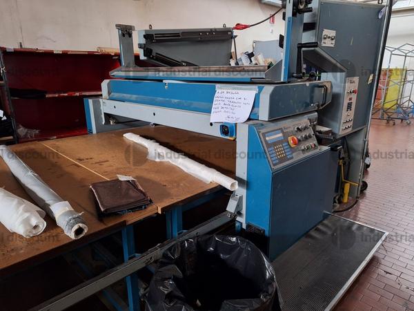 Varie rifinitura tessuti in vendita