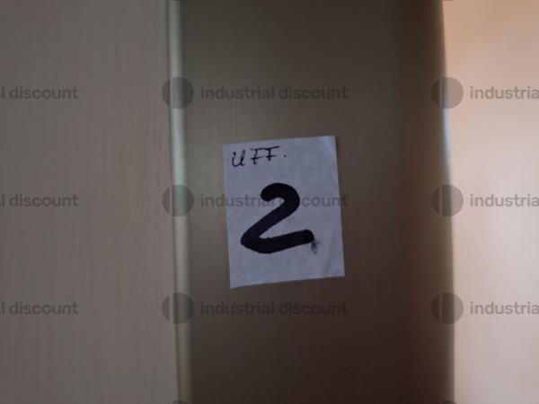 2#9770 Arredi ed attrezzature per ufficio in vendita - foto 2