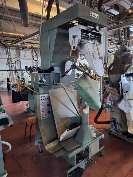 Varie rifinitura tessuti in vendita