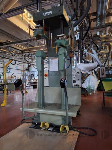 Varie rifinitura tessuti in vendita