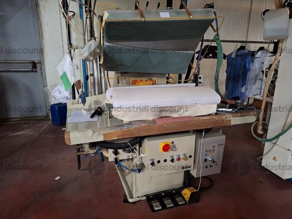 Varie rifinitura tessuti in vendita