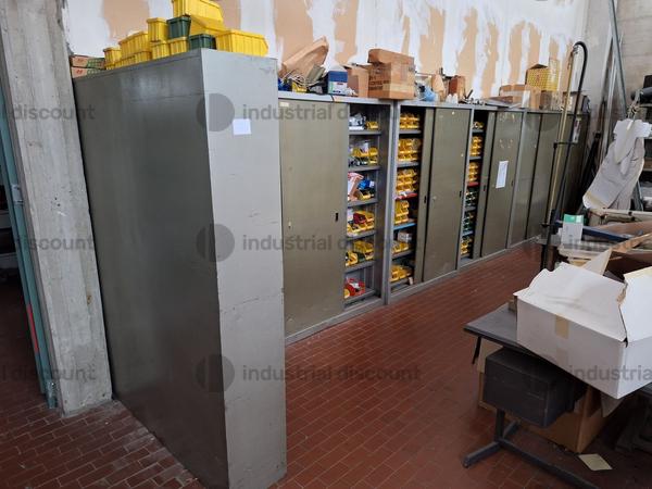 40#9770 Scaffalature, tavoli, carrelli in vendita - foto 21