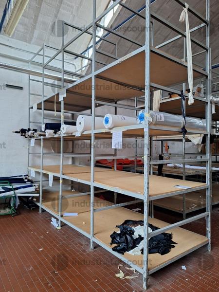 40#9770 Scaffalature, tavoli, carrelli in vendita - foto 23